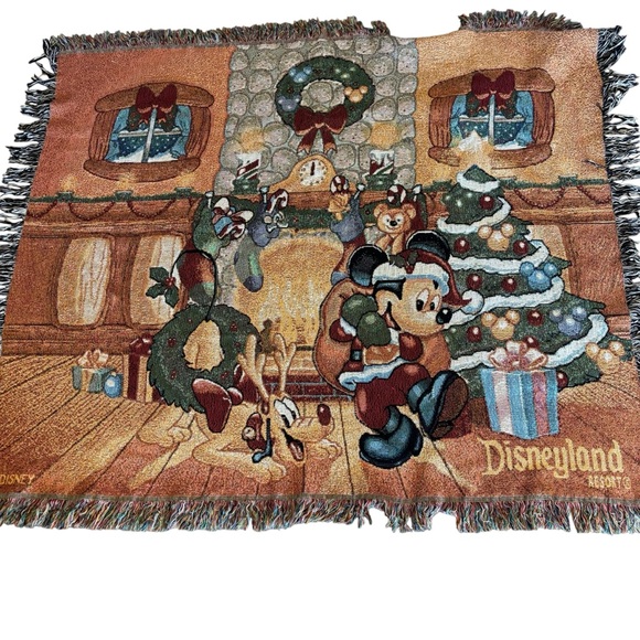 Disney Parks Tapestry Christmas Holiday Throw Blanket‎ Disneyland - Picture 4 of 5